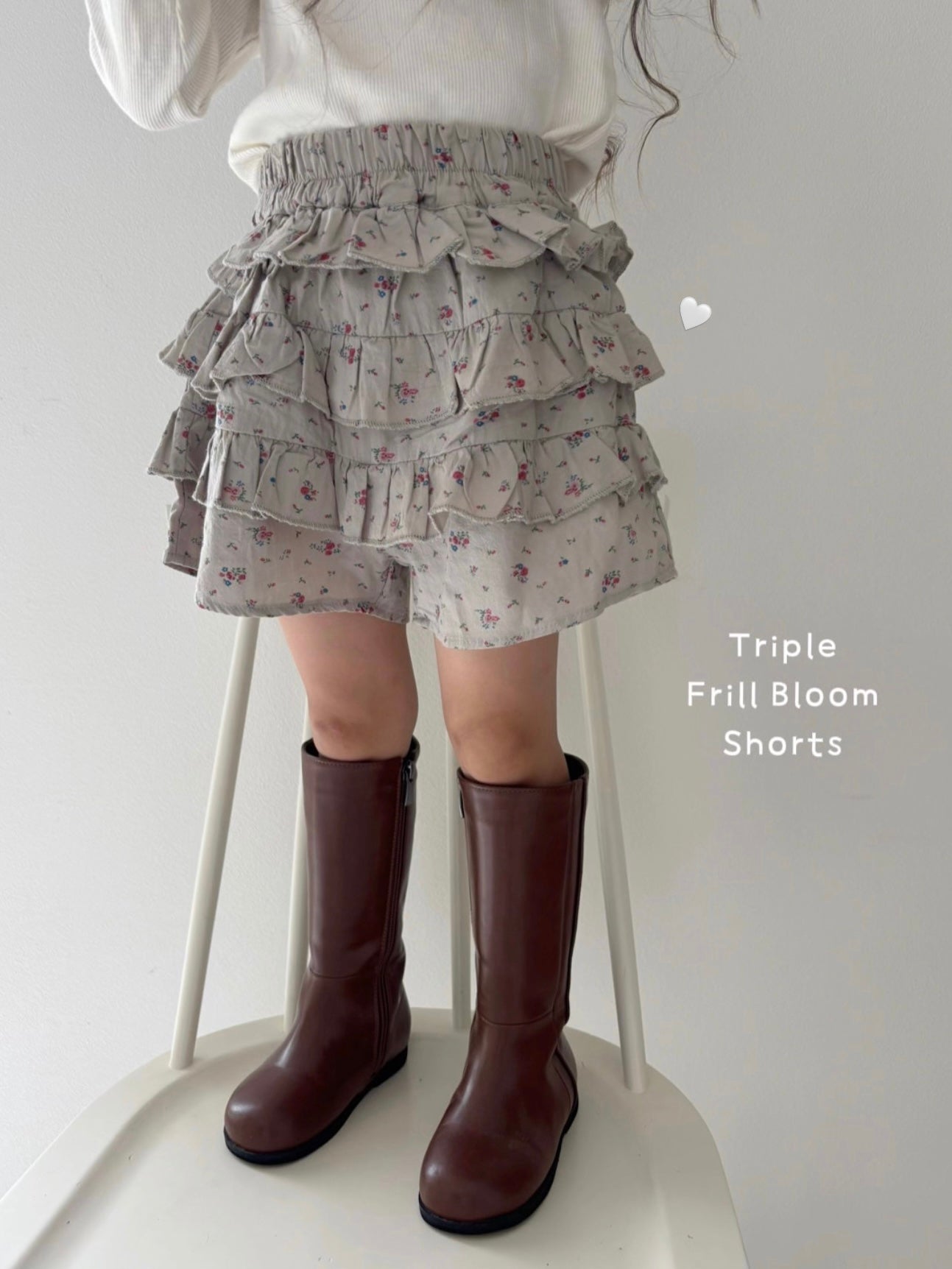 【即納】Greige Triple Frill Shorts